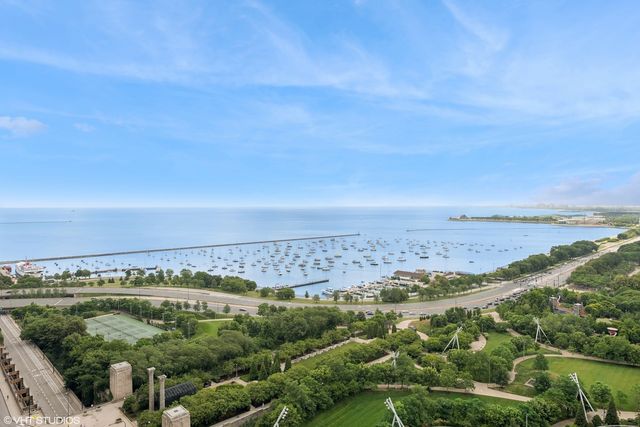 340 E RANDOLPH Street 1503, Chicago, IL 60601