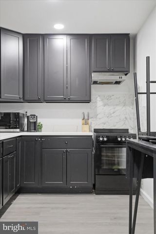 15 CANTERBURY DR, Chambersburg, PA 17201