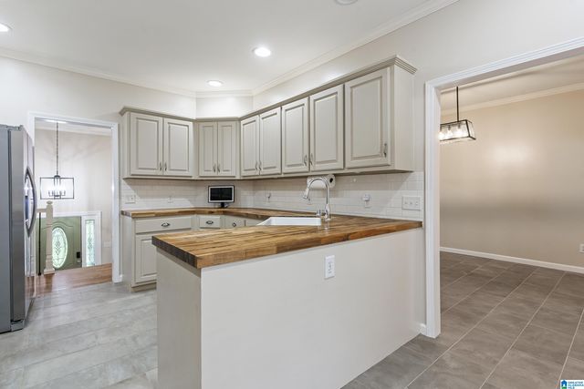 21303 MICHELLE DRIVE, Lake View, AL 35111