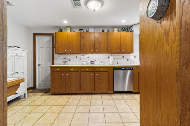 266 County Road 2275, Cleveland, TX 77327
