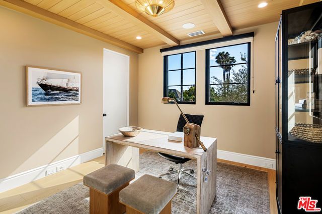 1008 S Bundy Drive, Los Angeles, CA 90049