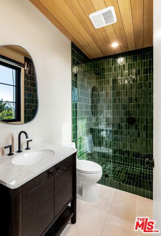 1008 S Bundy Drive, Los Angeles, CA 90049