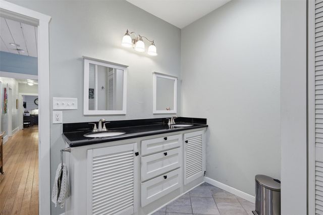 601 Gay Hill Street, Brenham, TX 77833