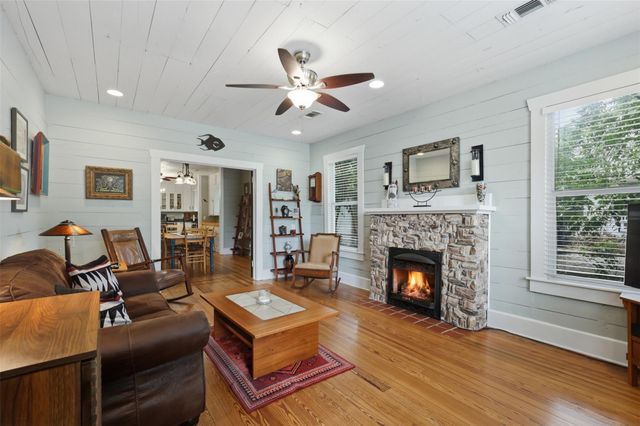 601 Gay Hill Street, Brenham, TX 77833