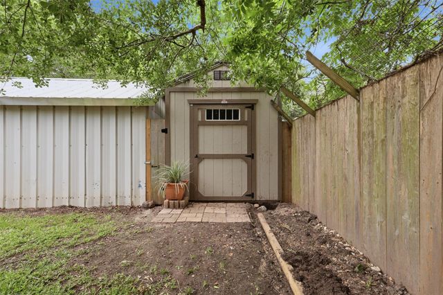 601 Gay Hill Street, Brenham, TX 77833