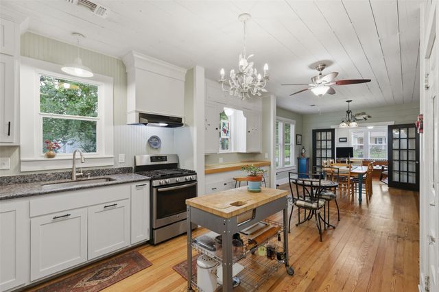601 Gay Hill Street, Brenham, TX 77833
