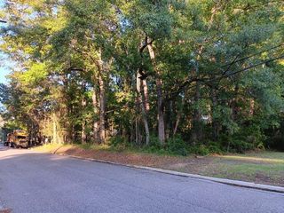 1211 Stewart Road, Mobile, AL 36605