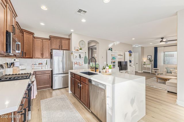 793 W TRELLIS Road, Queen Creek, AZ 85140