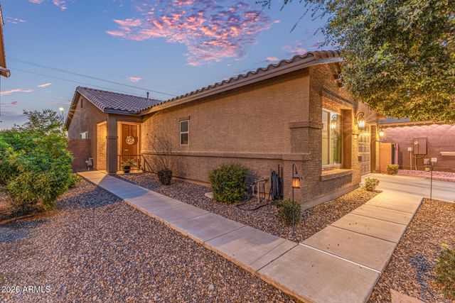 793 W TRELLIS Road, Queen Creek, AZ 85140