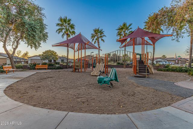 793 W TRELLIS Road, Queen Creek, AZ 85140