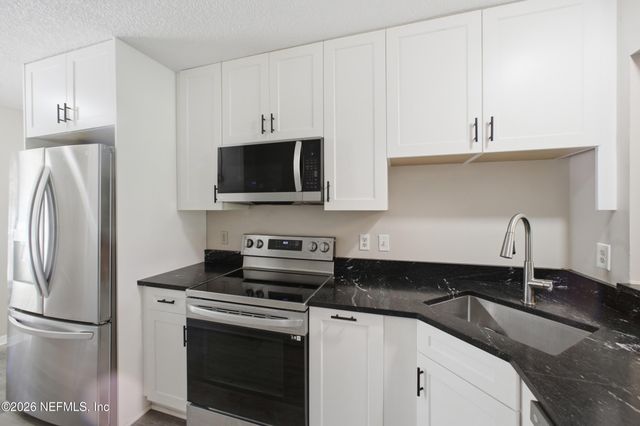 7623 BAYMEADOWS Circle W 2022, Jacksonville, FL 32256