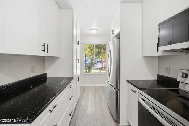 7623 BAYMEADOWS Circle W 2022, Jacksonville, FL 32256