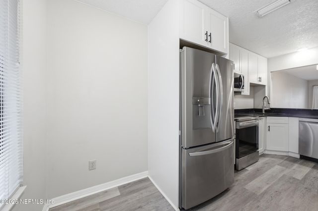 7623 BAYMEADOWS Circle W 2022, Jacksonville, FL 32256