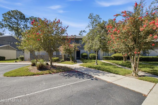 7623 BAYMEADOWS Circle W 2022, Jacksonville, FL 32256