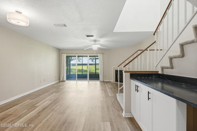 7623 BAYMEADOWS Circle W 2022, Jacksonville, FL 32256