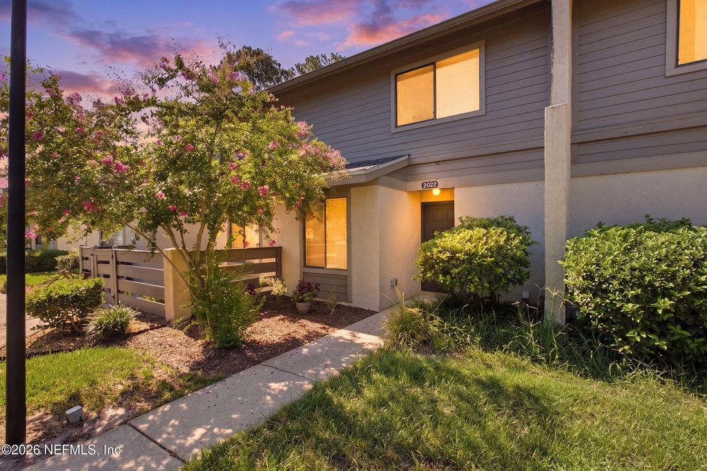 7623 BAYMEADOWS Circle W 2022, Jacksonville, FL 32256