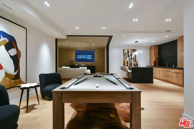 112 S Valley Street, Toluca Lake (los Angeles), CA 91505