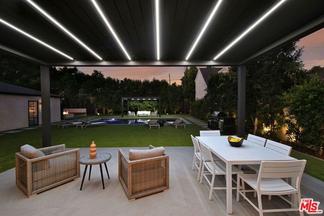 112 S Valley Street, Toluca Lake (los Angeles), CA 91505