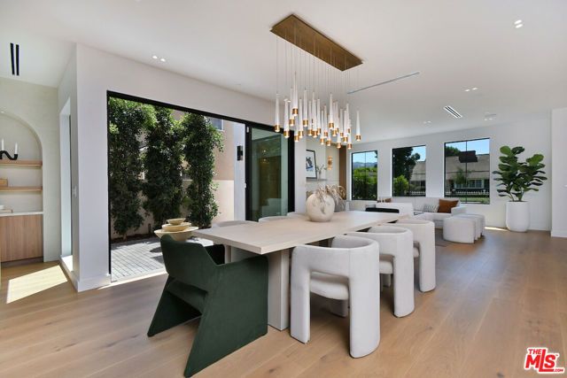 112 S Valley Street, Toluca Lake (los Angeles), CA 91505