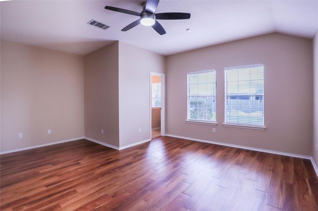 1305 Willow Bluff DR, Pflugerville, TX 78660