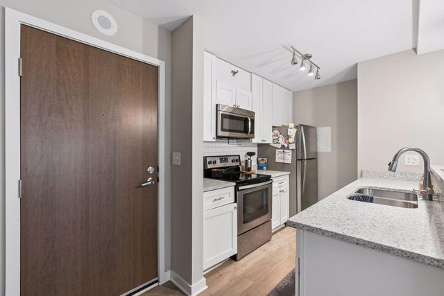 433 S 7th Street 2211, Minneapolis, MN 55415