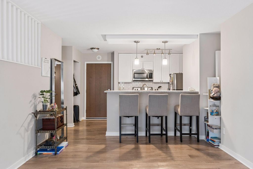433 S 7th Street 2211, Minneapolis, MN 55415