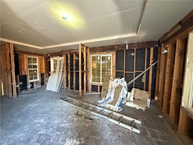 8539 W Avenue L, Lancaster, CA 93536