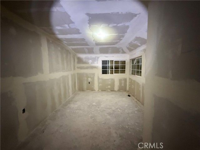 8539 W Avenue L, Lancaster, CA 93536