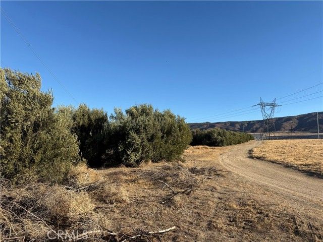 8539 W Avenue L, Lancaster, CA 93536