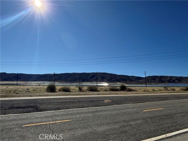 8539 W Avenue L, Lancaster, CA 93536