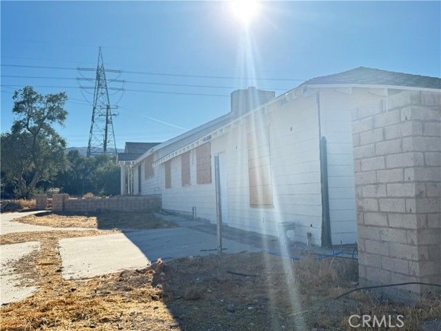 8539 W Avenue L, Lancaster, CA 93536