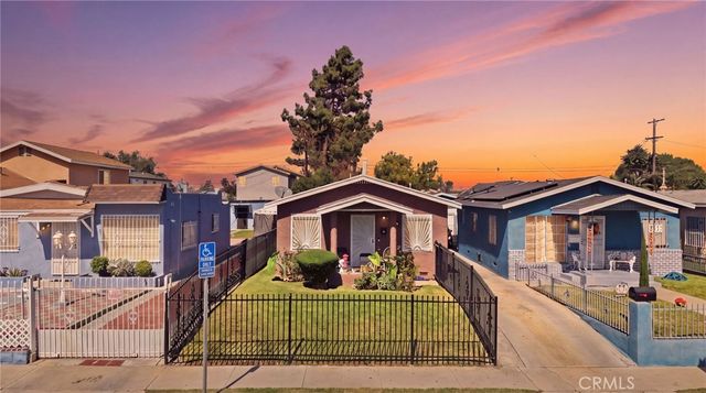201 E 111th Place, Los Angeles, CA 90061