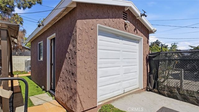 201 E 111th Place, Los Angeles, CA 90061