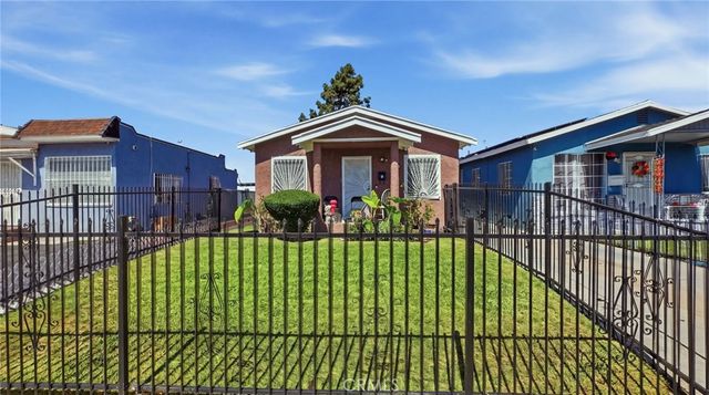 201 E 111th Place, Los Angeles, CA 90061