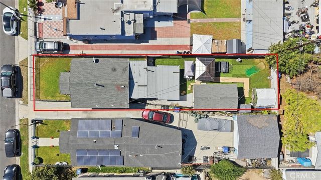 201 E 111th Place, Los Angeles, CA 90061