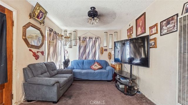 201 E 111th Place, Los Angeles, CA 90061