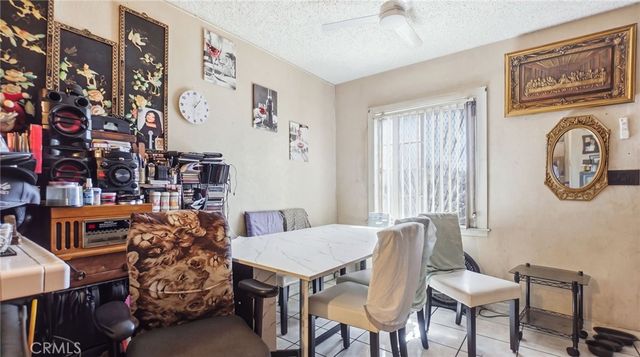 201 E 111th Place, Los Angeles, CA 90061