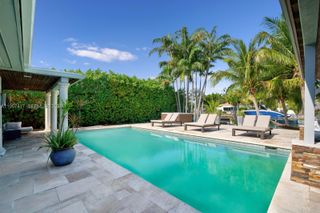 7910 Hawthorne Ave, Miami Beach, FL 33141