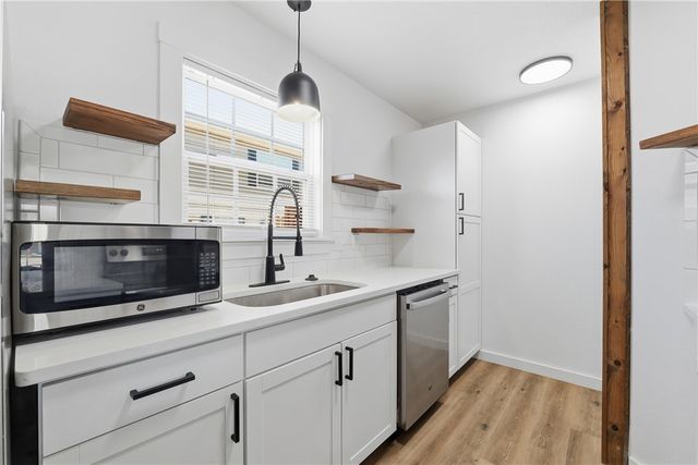 2304 SE Jayel Terrace 1, Bentonville, AR 72712