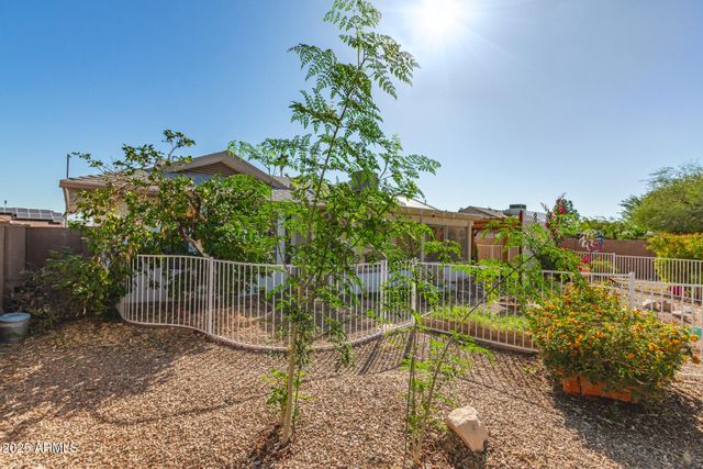 17606 N 133RD Drive, Sun City West, AZ 85375