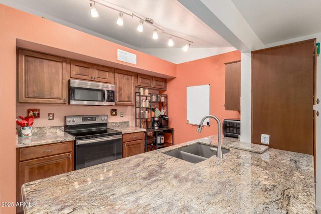 17606 N 133RD Drive, Sun City West, AZ 85375