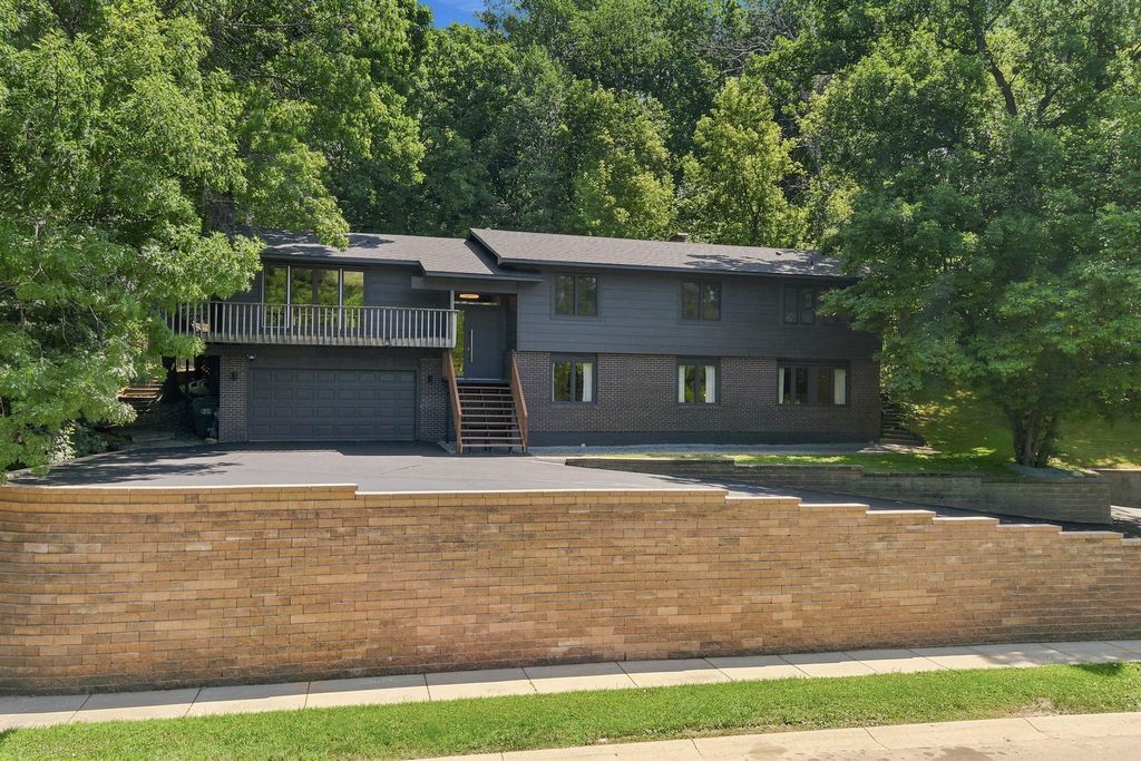 138 Chaparral Drive, Apple Valley, MN 55124 — photo 4