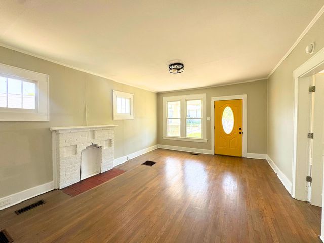 3521 Chandler Avenue, Chattanooga, TN 37410