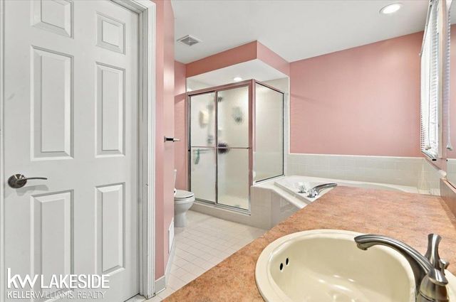 53572 Villa Rosa Drive, Macomb Twp, MI 48042