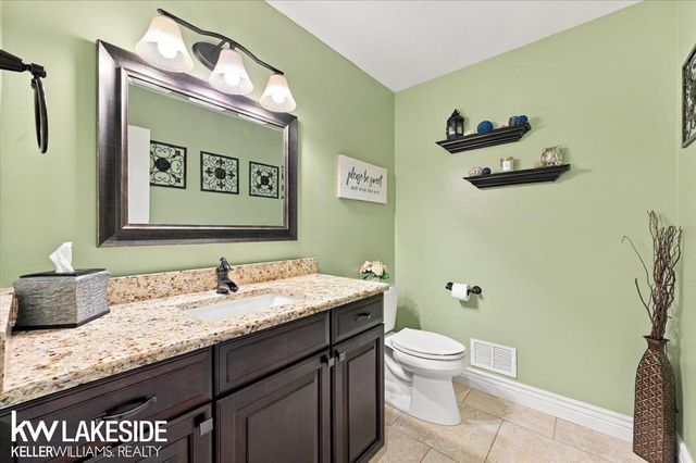 53572 Villa Rosa Drive, Macomb Twp, MI 48042