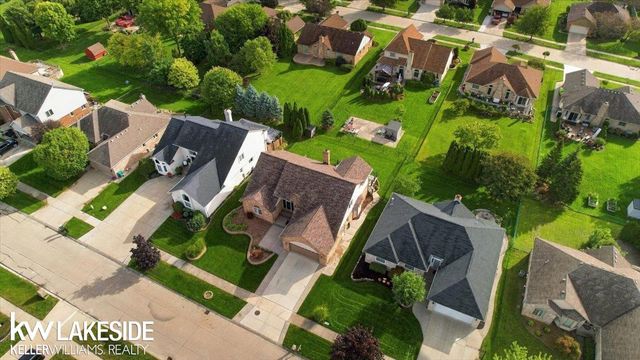 53572 Villa Rosa Drive, Macomb Twp, MI 48042