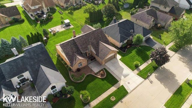 53572 Villa Rosa Drive, Macomb Twp, MI 48042