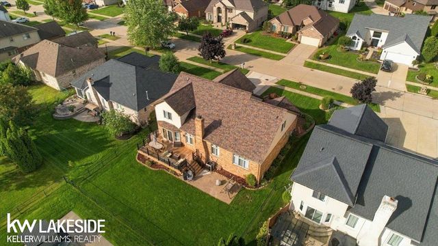53572 Villa Rosa Drive, Macomb Twp, MI 48042