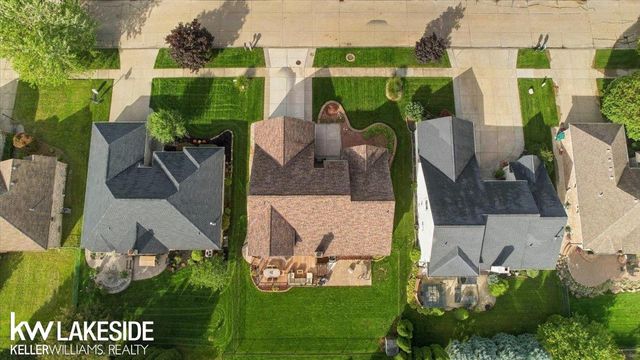 53572 Villa Rosa Drive, Macomb Twp, MI 48042