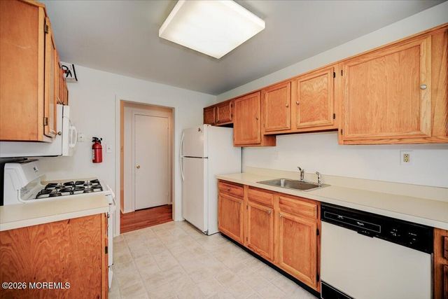 308 Balsam Court, Howell, NJ 07731